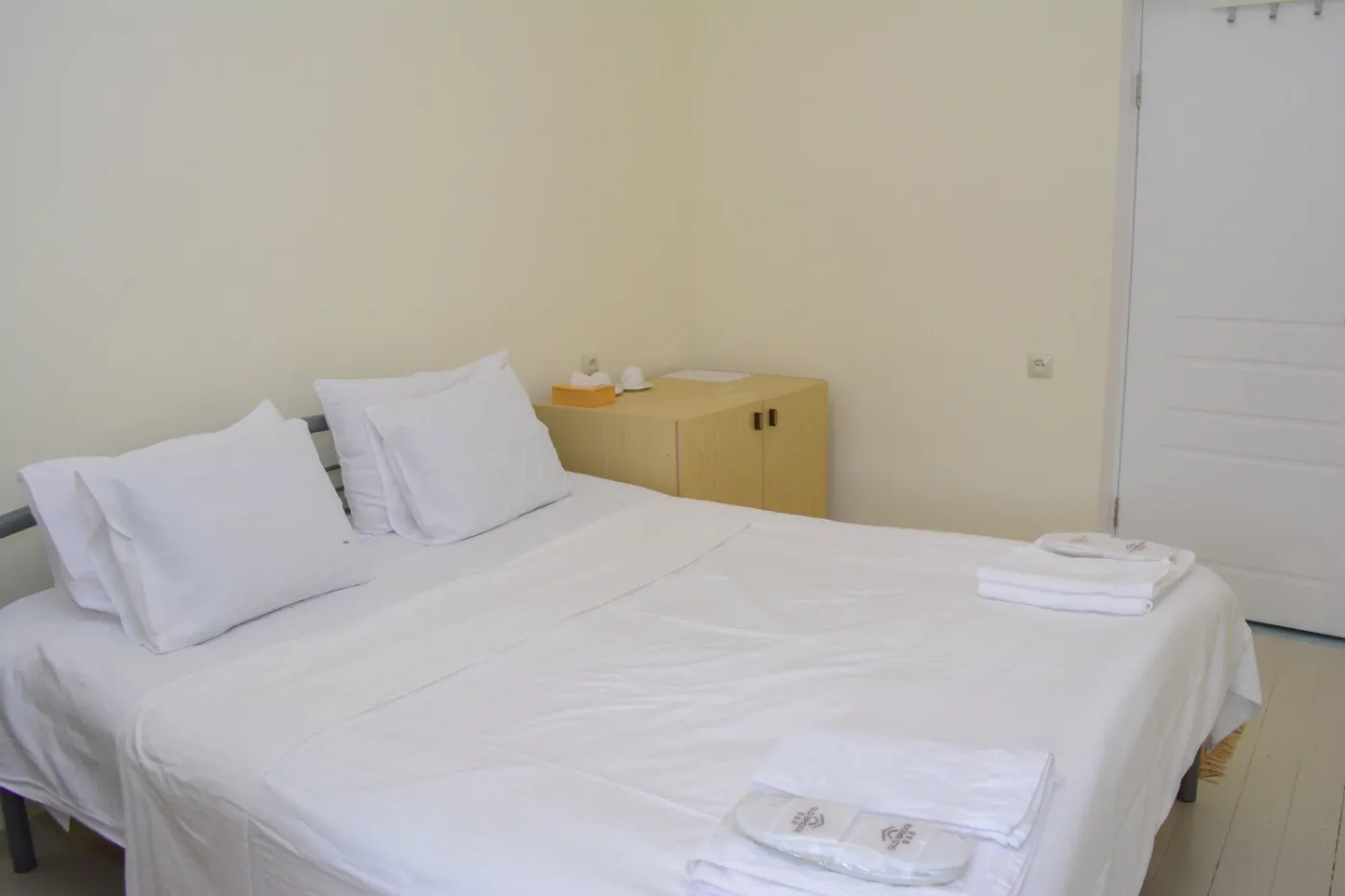 Double room with balcony & WC — image 6